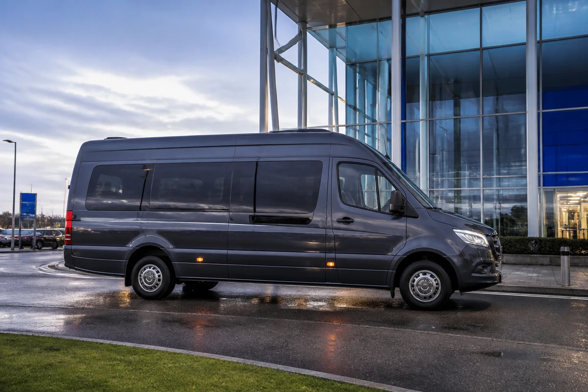 Minibus Hire in Farnley